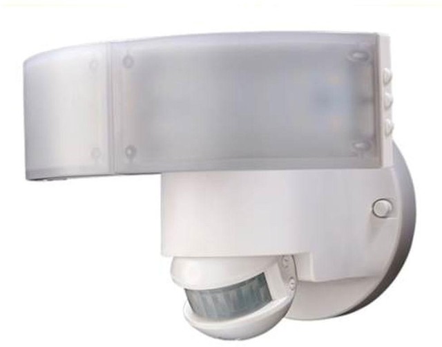 Hd423 Defiant Outdoor Led Motion Sensor Security Light Lighting Defiant 180 Degree White Led Motion Sensor Outdoor Security Light Dusk To Dawn