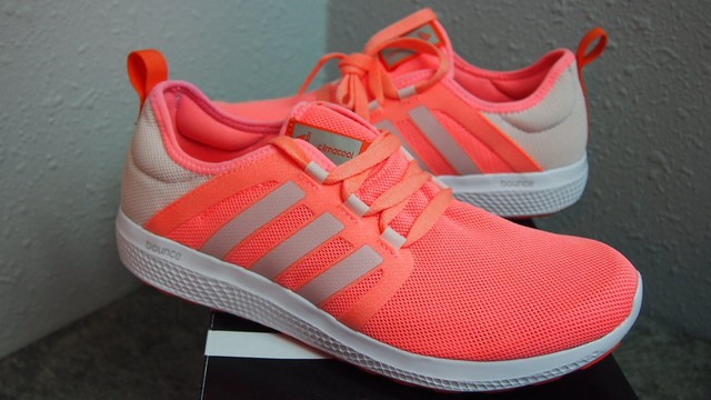adidas nuovo rimbalzo w scorpe 8 1 / 2 sport croce treno adidas nuovo rimbalzo w scorpe 8 1 / 2 sport croce treno