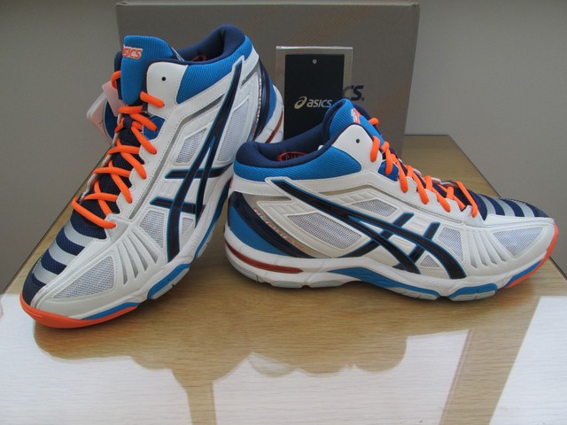 ASICS Gel Volley Elite 2 MT Uomini Bianco Multi Sport Indoor trainer Taglia 8 EU 42.5 ASICS Gel Volley Elite 2 MT Uomini Bianco Multi Sport Indoor trainer Taglia 8 EU 42.5