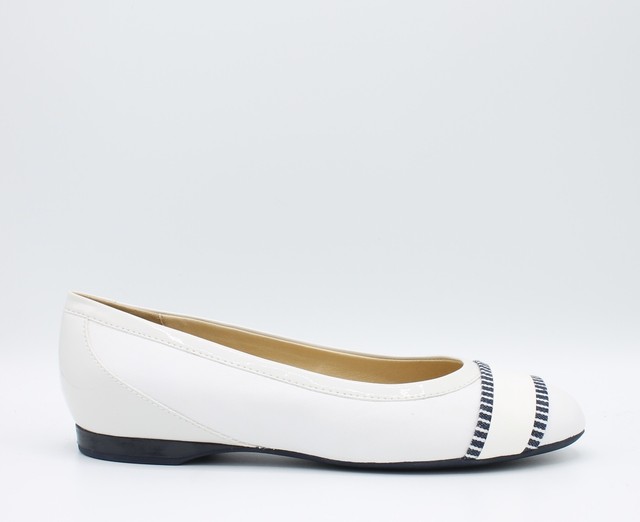 GEOX LAMULAY D825DC Scarpe donna ballerine in pelle bianco con riporti blu GEOX LAMULAY D825DC Scarpe donna ballerine in pelle bianco con riporti blu