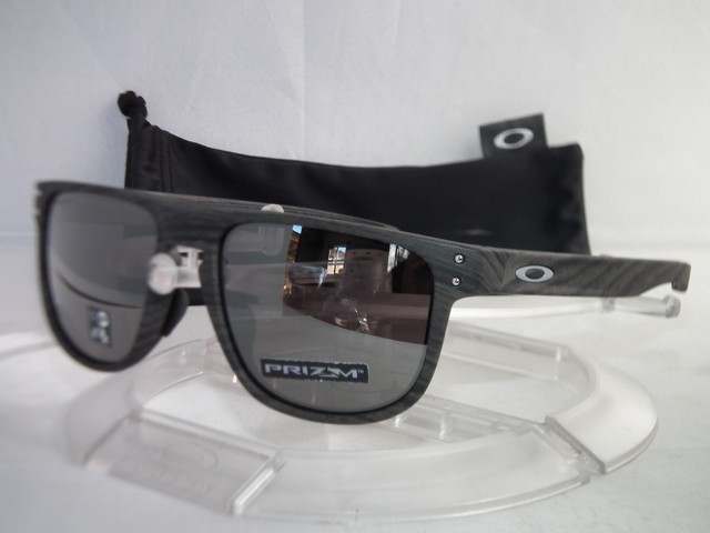 oakley holbrook r oakley holbrook r