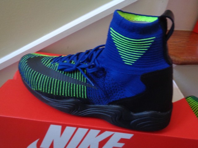 NWB Nike Zoom Mercurial XI FK - Men's - Red - NEW - MSRP 0.00 NWB Nike Zoom Mercurial XI FK - Men's - Red - NEW - MSRP 0.00