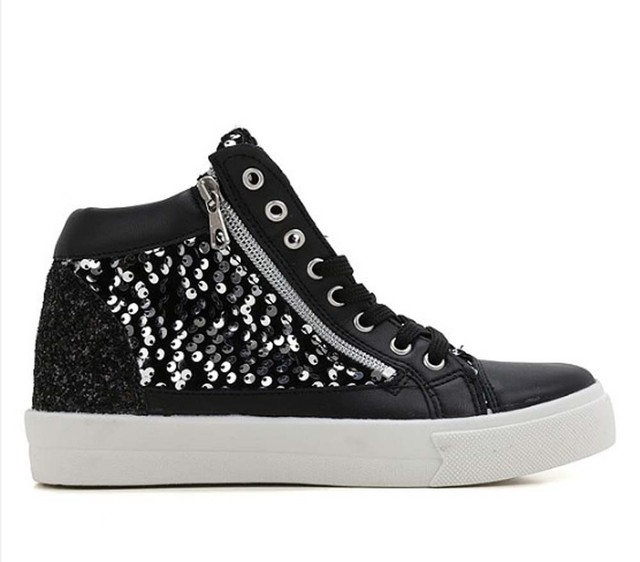 SNEAKER STIVALETTO DONNA GUESS GUYA CON PAYETTE SILVER SU PELLE BLACK SNEAKER STIVALETTO DONNA GUESS GUYA CON PAYETTE SILVER SU PELLE BLACK