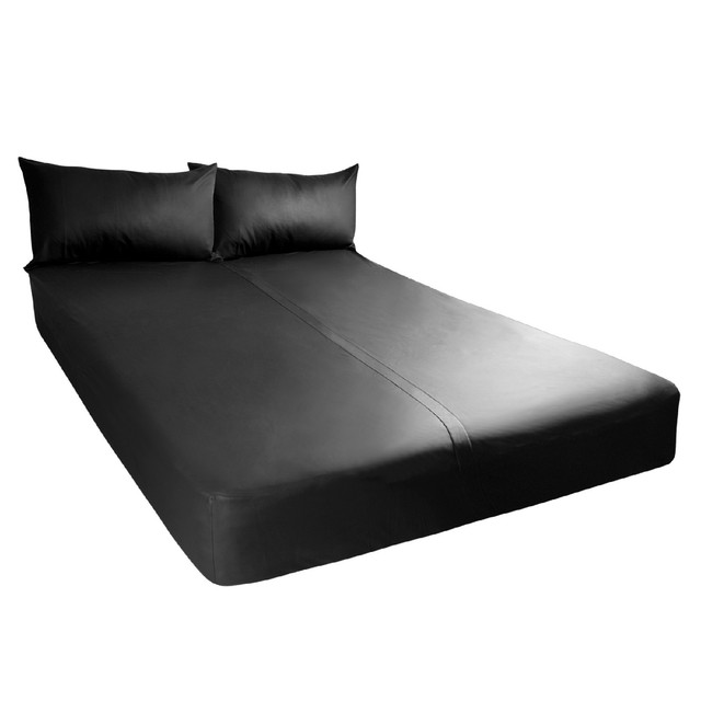 black fitted sheet
