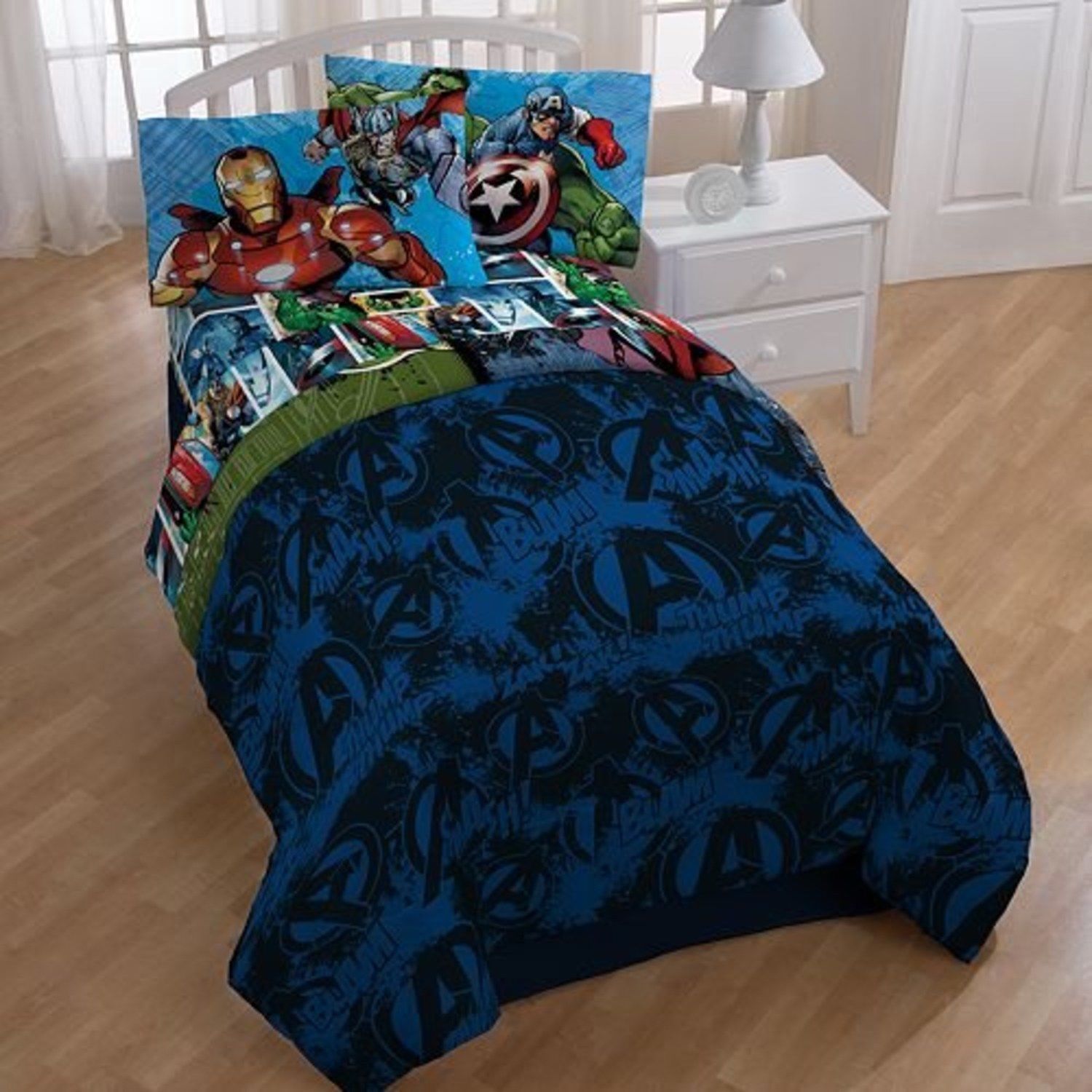 The Avengers Reversible Marvel Comics Bed Set Twin Full Comforter Brand New T