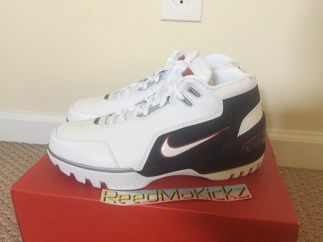 Size 9.5 Nike Lebron AZG Air Zoom Generation Size 9.5 Nike Lebron AZG Air Zoom Generation