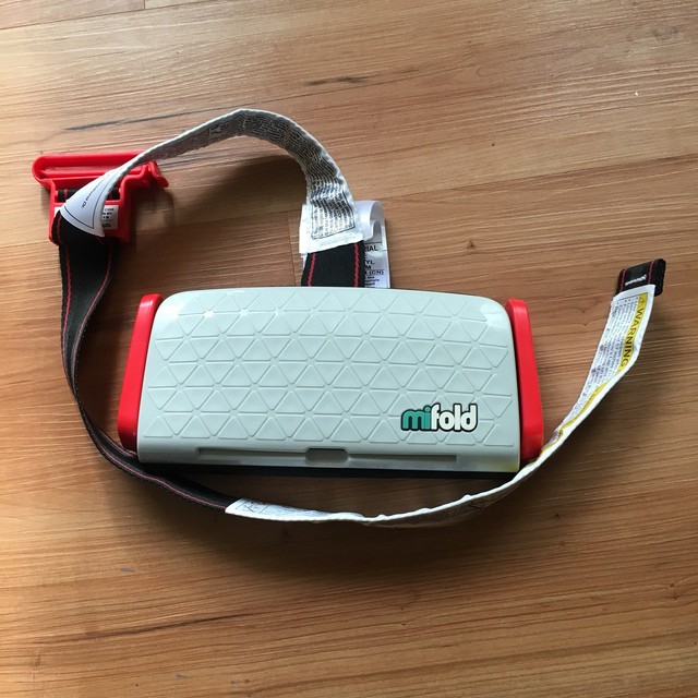 mifold Grab N Go Small Portable Child Car Booster Seat MF01 up to ... mifold Grab N Go Small Portable Child Car Booster Seat MF01 up to ...