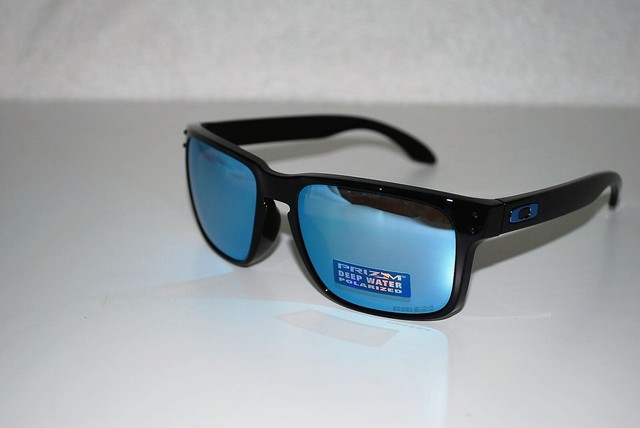 oakley oo9102-c1 oakley oo9102-c1