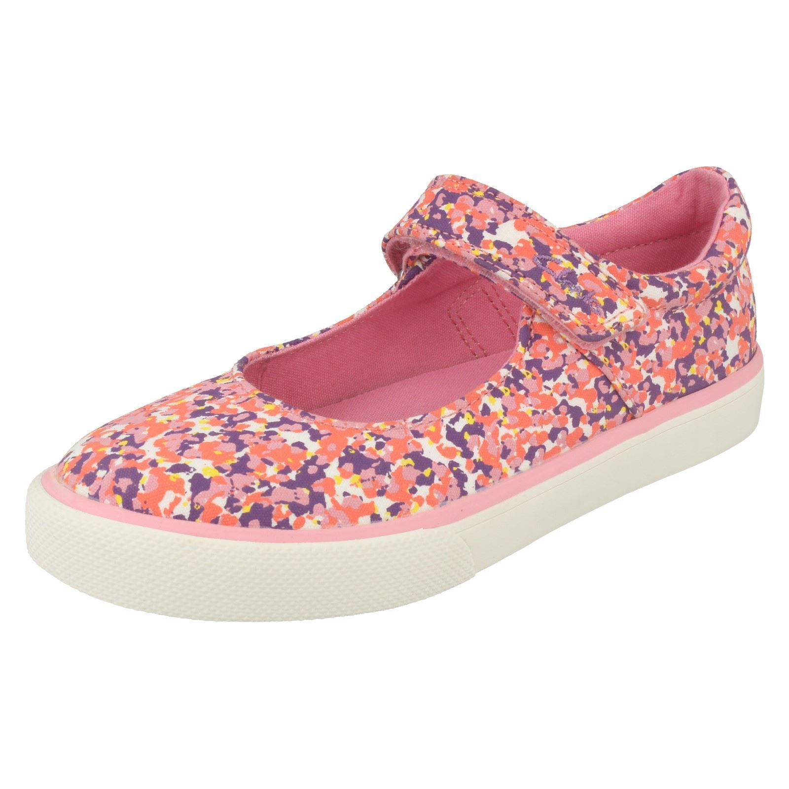 Where To Buy Clarks Brillprize Inf Girls LowTop Sneakersa Where To Buy Clarks Brillprize Inf Girls LowTop Sneakersa