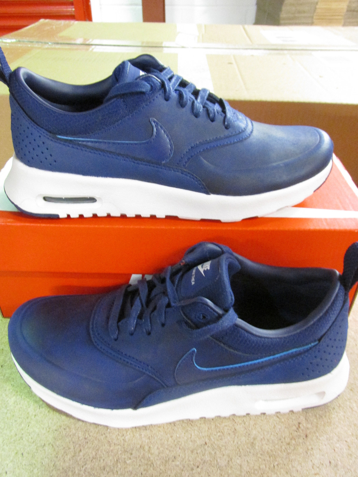 Nike AIR MAX THEA PRM Scarpe Da Ginnastica da Donna 616723 014 UK 4 EU 37.5 US 6.5 NUOVO IN SCATOLA Nike AIR MAX THEA PRM Scarpe Da Ginnastica da Donna 616723 014 UK 4 EU 37.5 US 6.5 NUOVO IN SCATOLA
