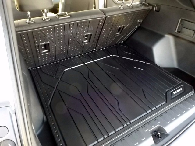 2018 Chevrolet Equinox OEM Black Custom Molded Integrated ... 2018 Chevrolet Equinox OEM Black Custom Molded Integrated ...