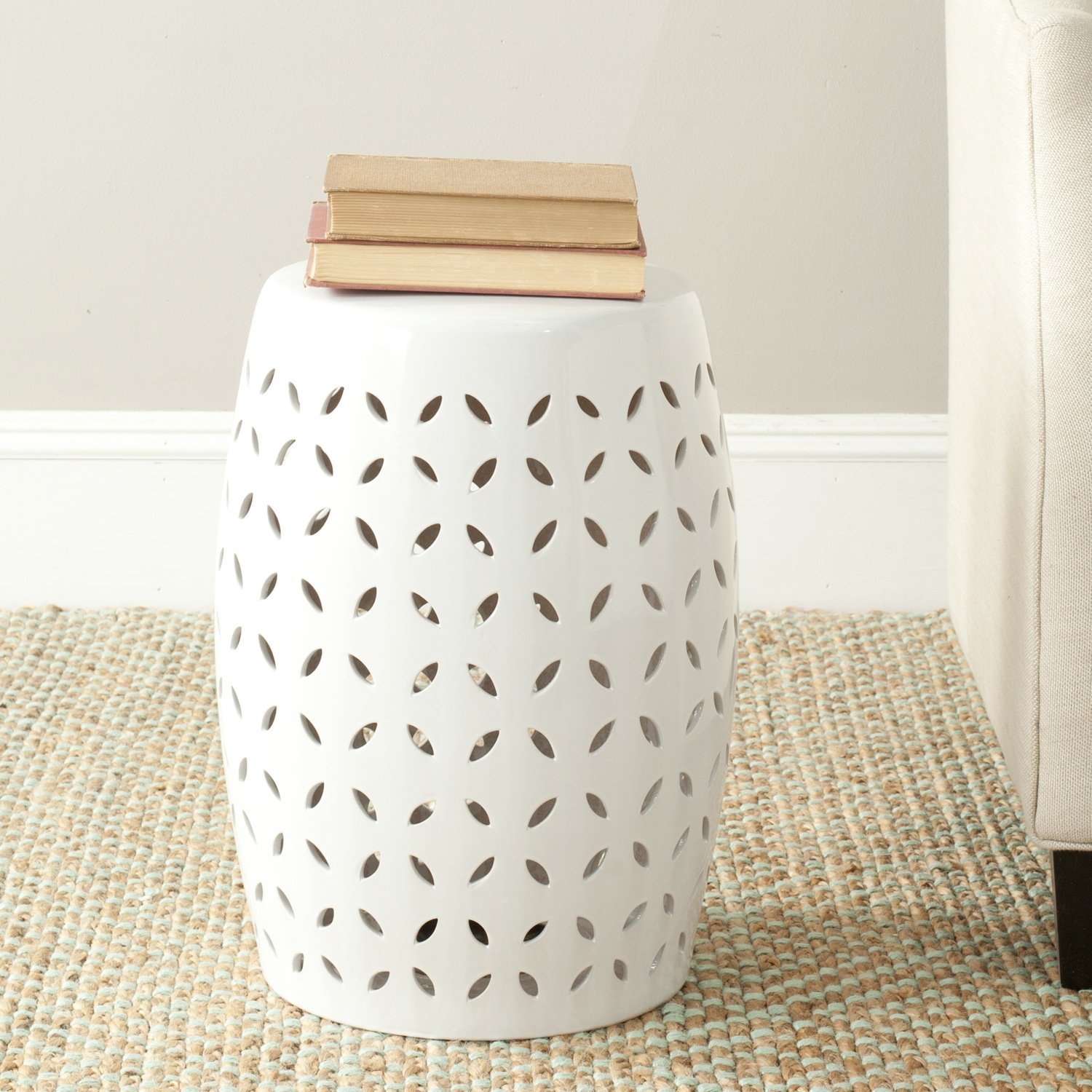 Safavieh Acs4509a White Lattice Petal Garden Stool Acs4509 Picture 1 Of 3
