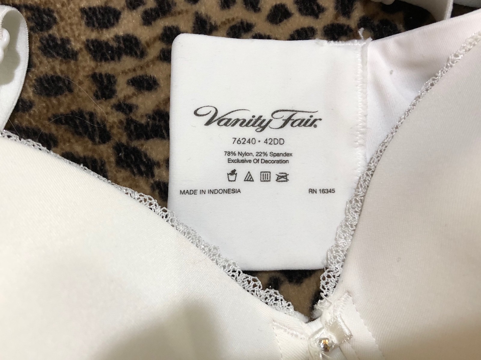 Vanity Fair Full Figure Age Defying Bra 76240 Res Content Global Inflow Inflowcomponent Cancel