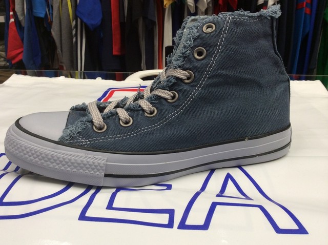 SCARPA UOMO CONVERSE art. 160942C mod. CHUCK TAYLOR HI INSIGNA BLUE/GRAY SCARPA UOMO CONVERSE art. 160942C mod. CHUCK TAYLOR HI INSIGNA BLUE/GRAY