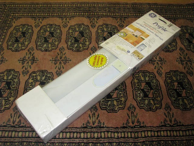 No1 Ge 16547 Advantage Fluorescent Light Fixture Ebay Ge Profile 18 Fluorescent Kitchen Light Fixture Inch 40423 W Plug Ez
