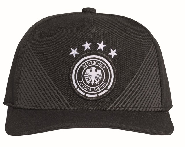 cappello adidas nero con strisce cappello adidas nero con strisce