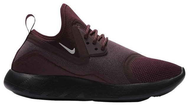 nike lunarcharge essenziale delle scarpe femminili 6 b (m), due di notte nike lunarcharge essenziale delle scarpe femminili 6 b (m), due di notte