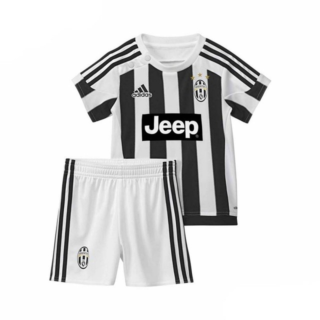 completo adidas juventus 12 anni completo adidas juventus 12 anni