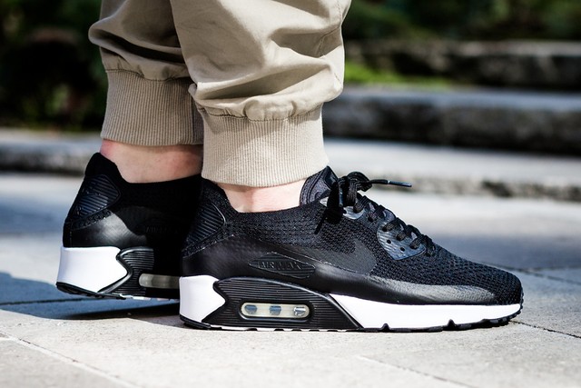 Nike Air Max 90 Ultra 2.0 Flyknit Nike Air Max 90 Ultra 2.0 Flyknit