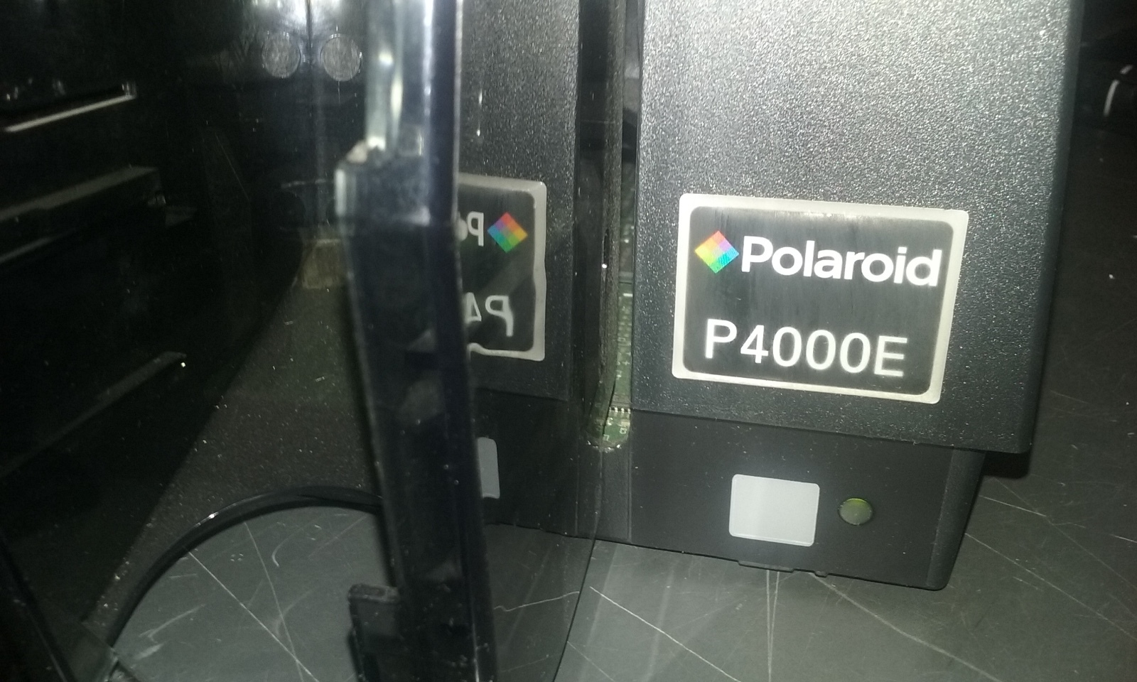 Polaroid P4000E Description